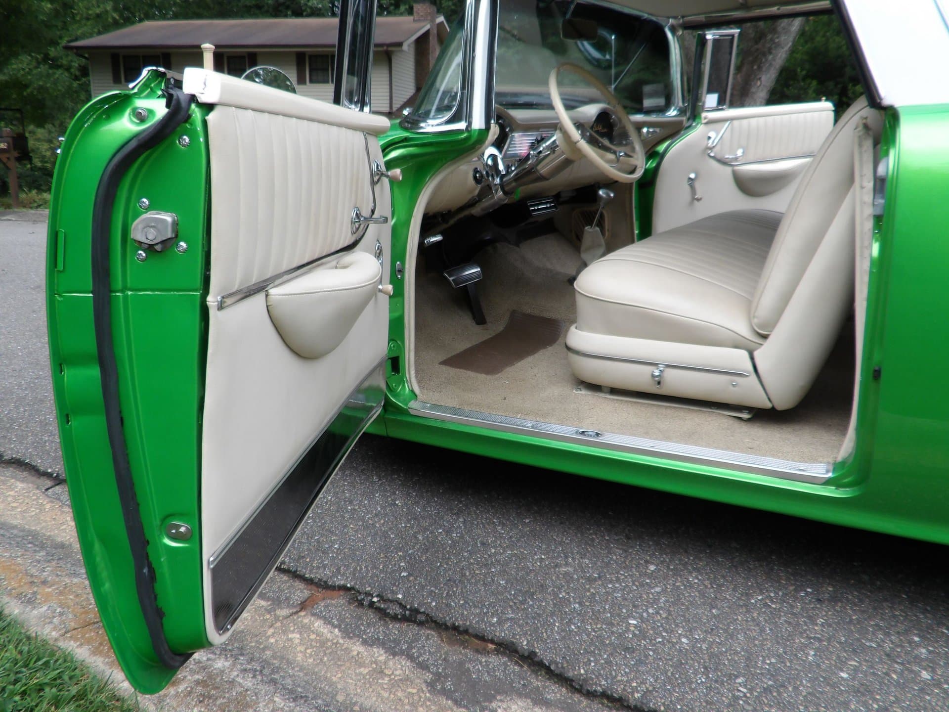 1955 Chevrolet Nomad Restomod thumbnail 22