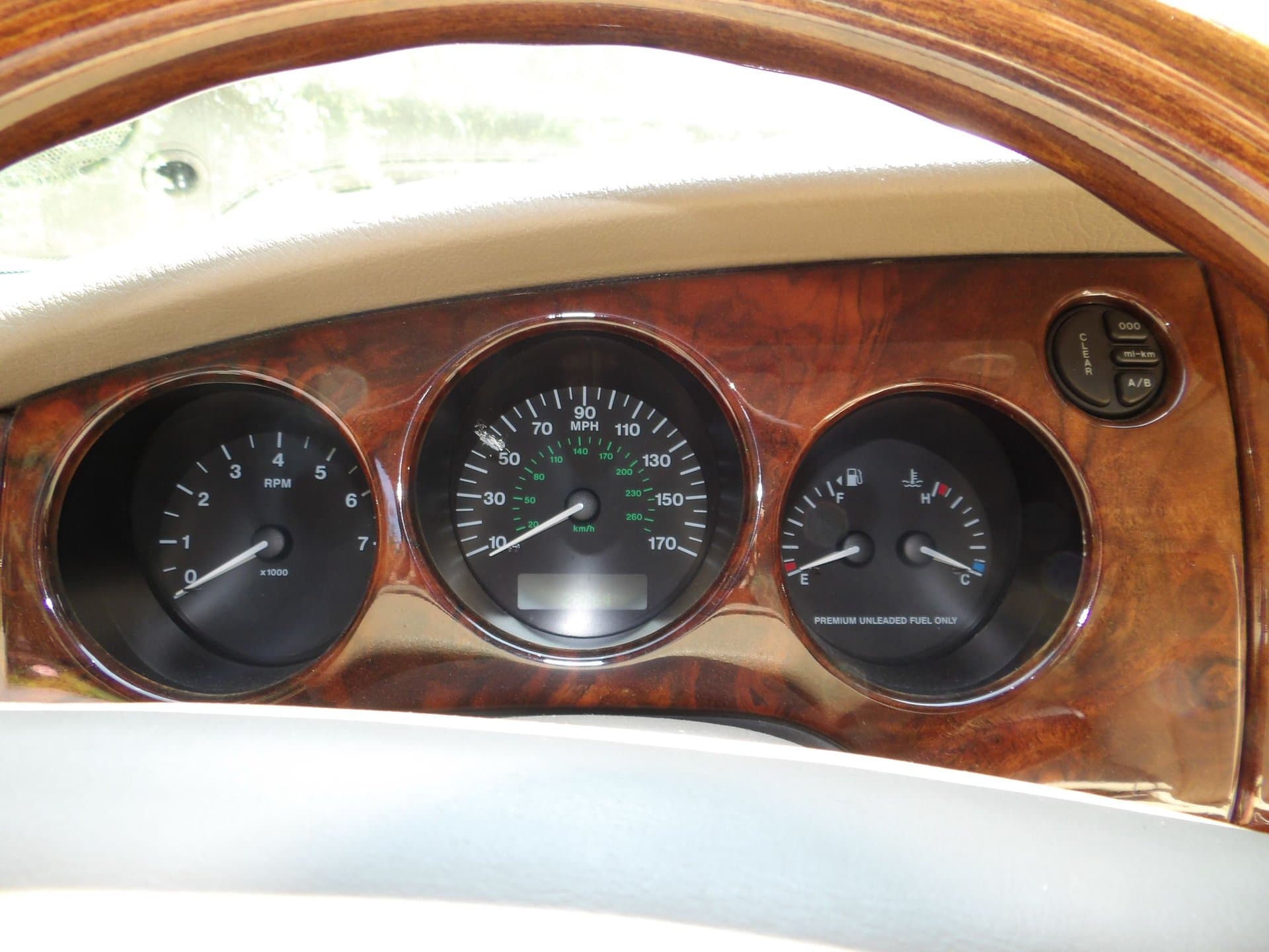 1997 Jaguar XK8 thumbnail 21