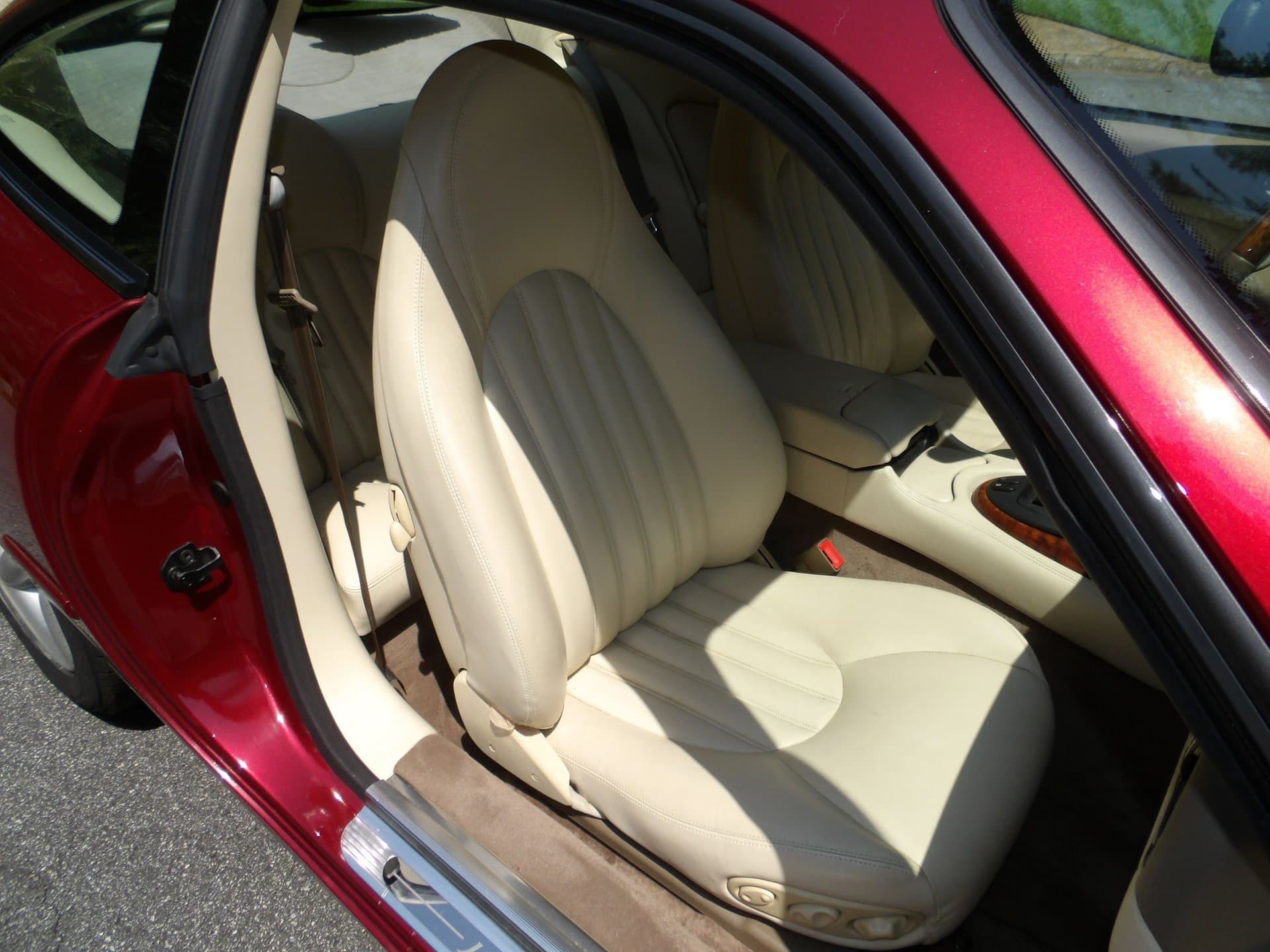 1997 Jaguar XK8 thumbnail 28