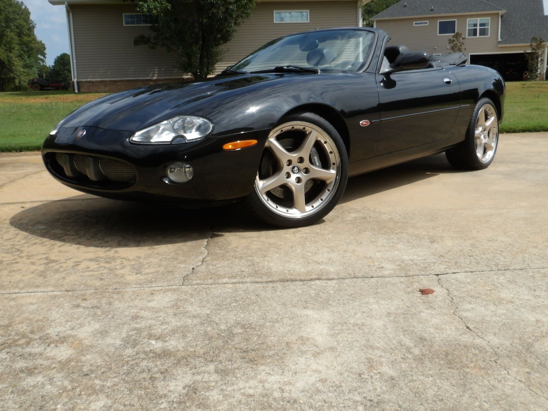 2001 Jaguar XKR thumbnail 4