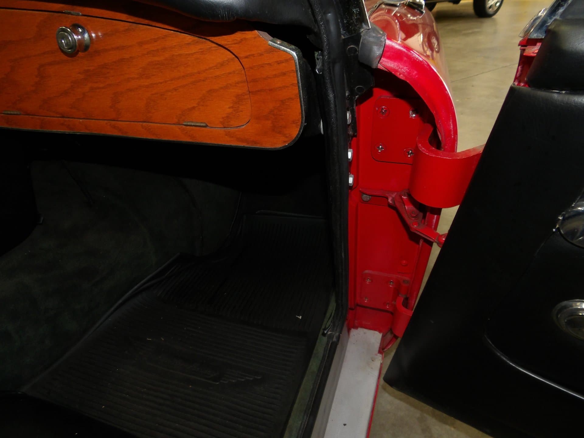 1965 Austin-Healey 3000 MKIII thumbnail 14