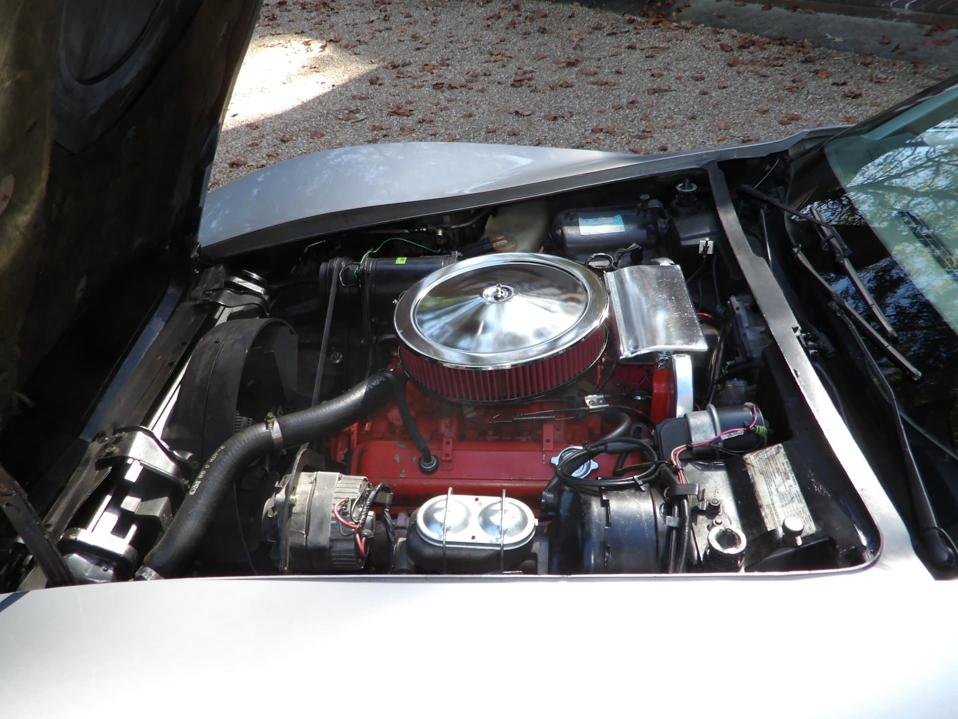 1975 Chevrolet Corvette Convertible thumbnail 3