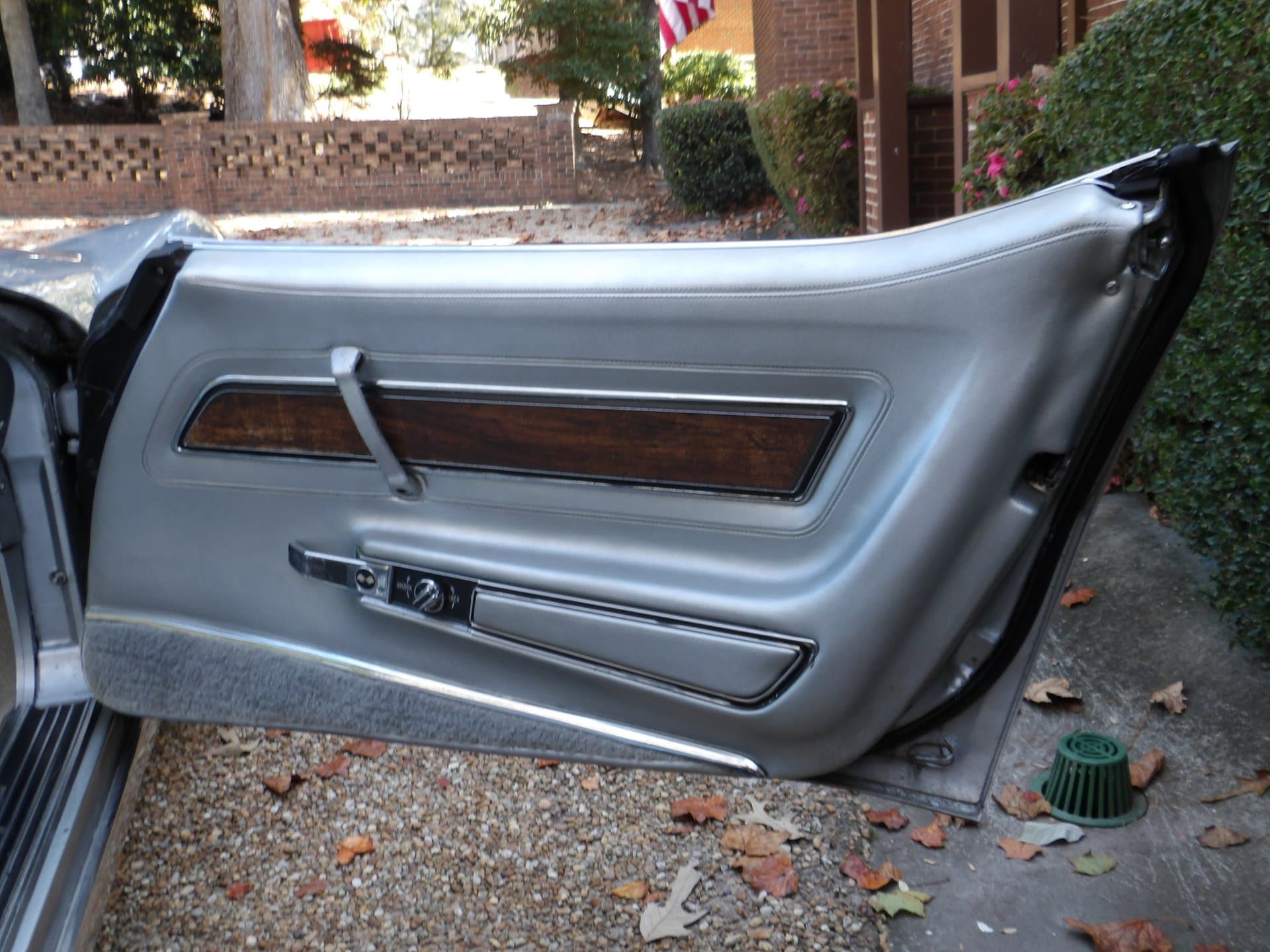 1975 Chevrolet Corvette Convertible thumbnail 24