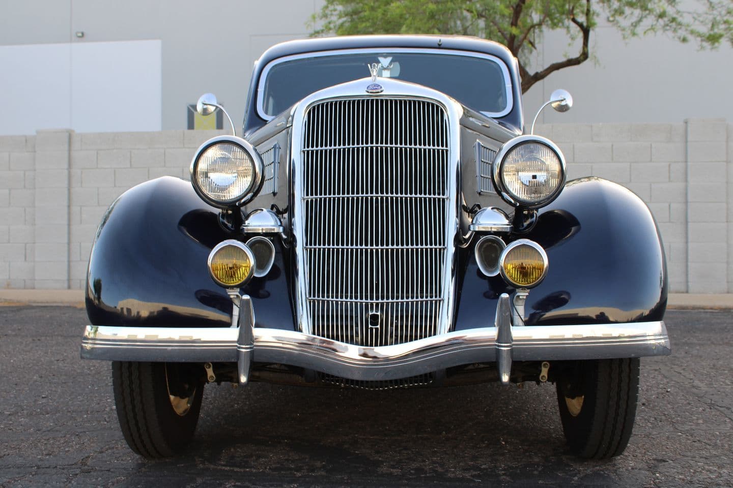1935 Ford Sedan thumbnail 8