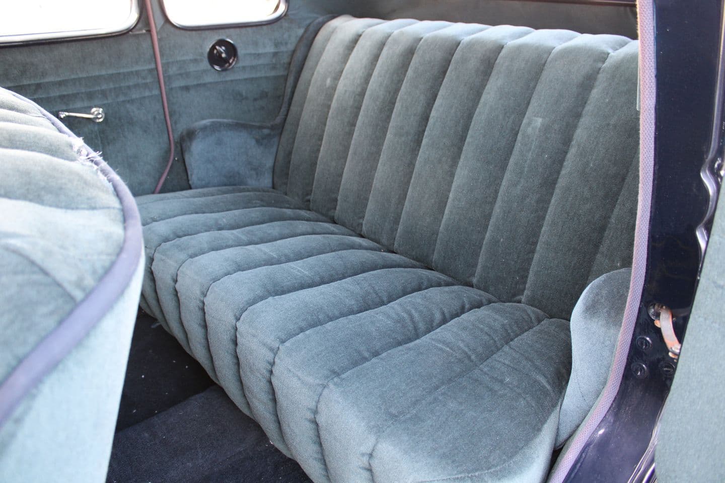 1935 Ford Sedan thumbnail 17