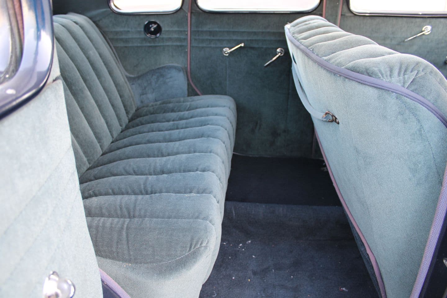 1935 Ford Sedan thumbnail 19