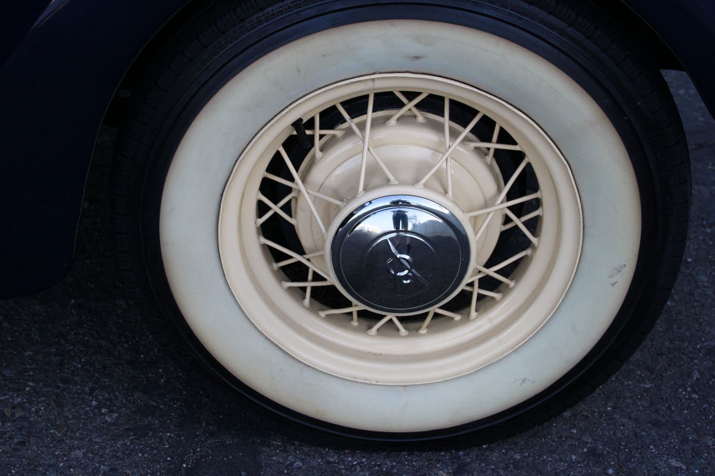 1935 Ford Sedan thumbnail 29