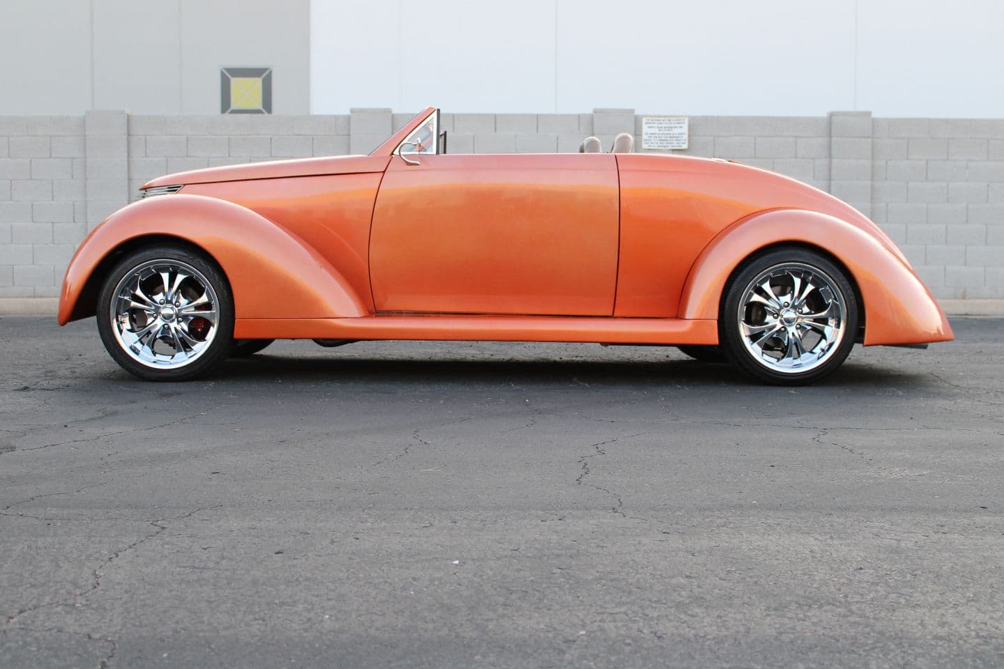 1937 Ford Roadster thumbnail 7