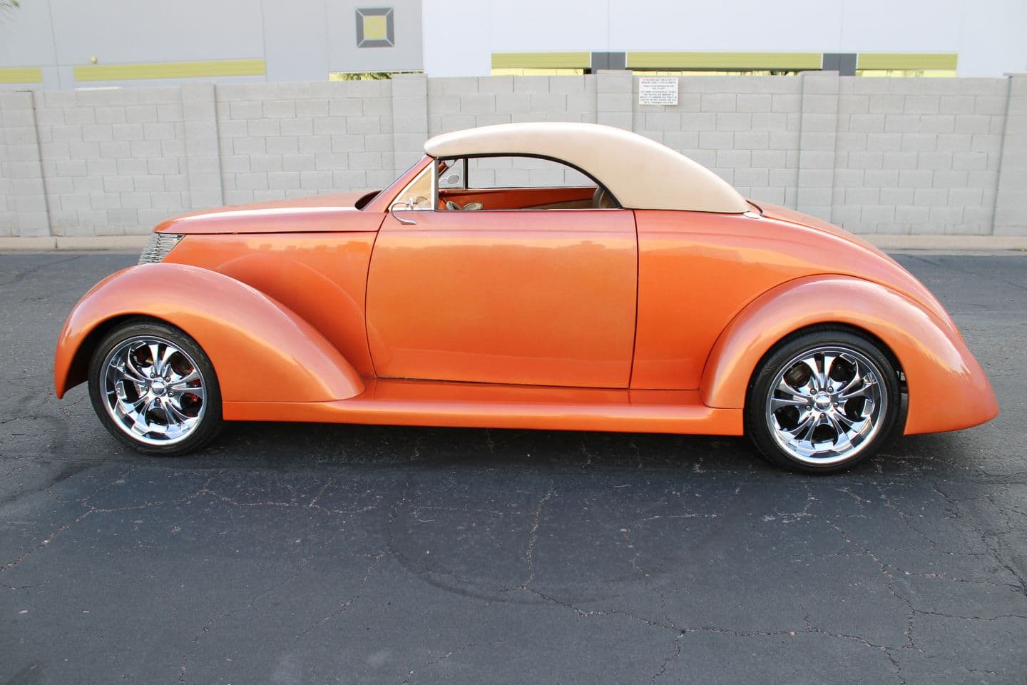 1937 Ford Roadster thumbnail 6