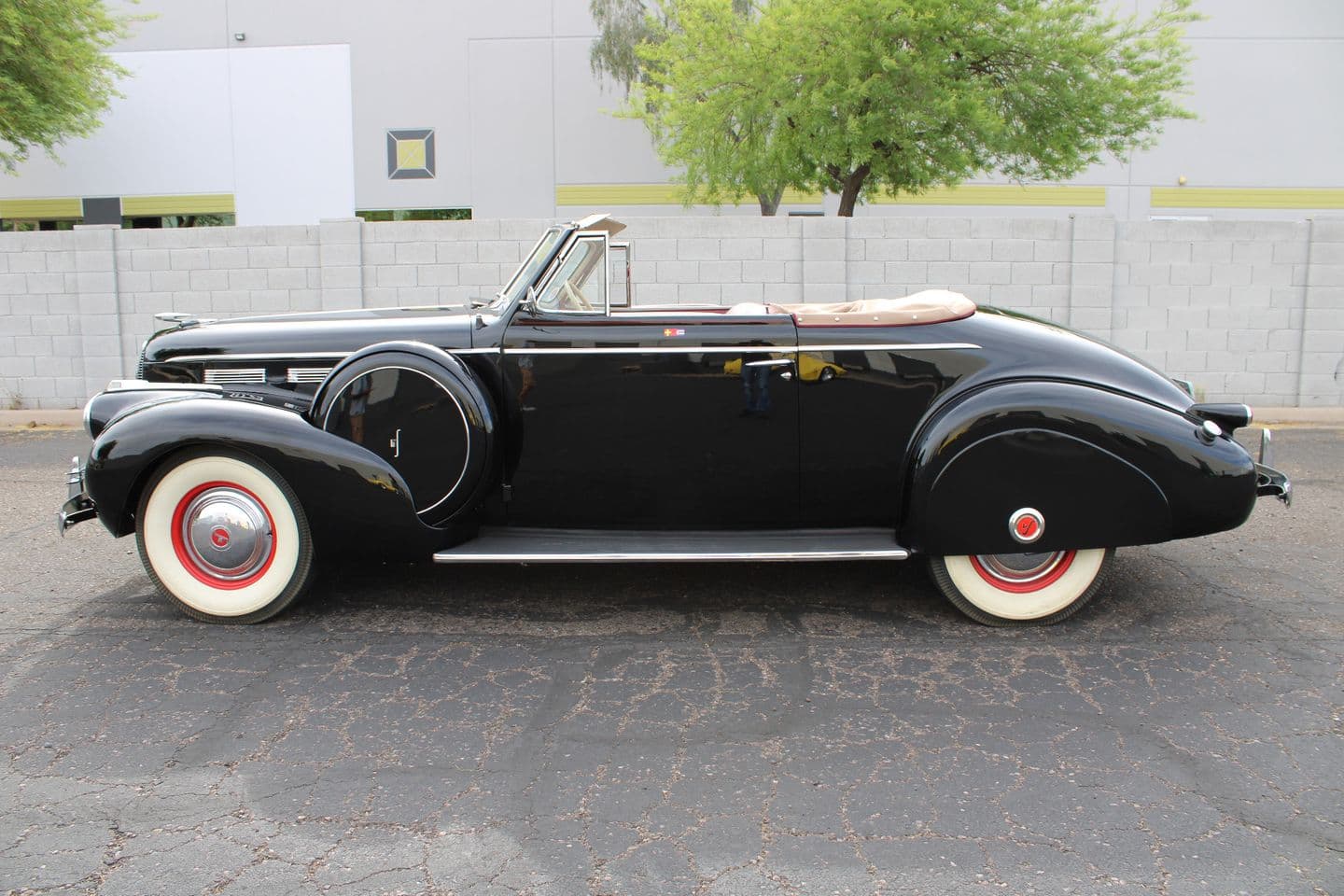 1940 LaSalle Series 50 thumbnail 4