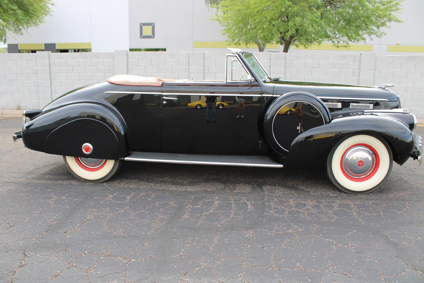 1940 LaSalle Series 50 thumbnail 5
