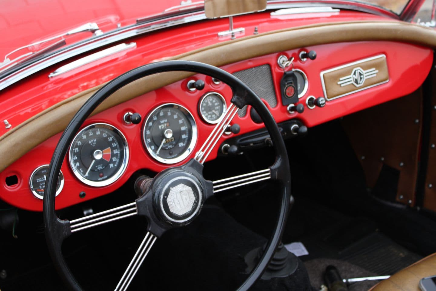 1956 MG Roadster thumbnail 13