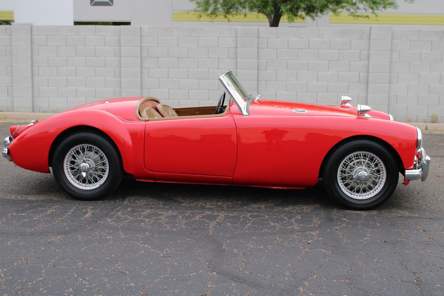 1956 MG Roadster — photo 2