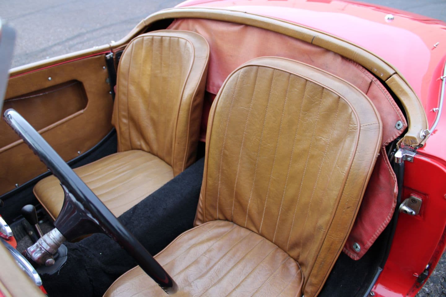 1956 MG Roadster thumbnail 16
