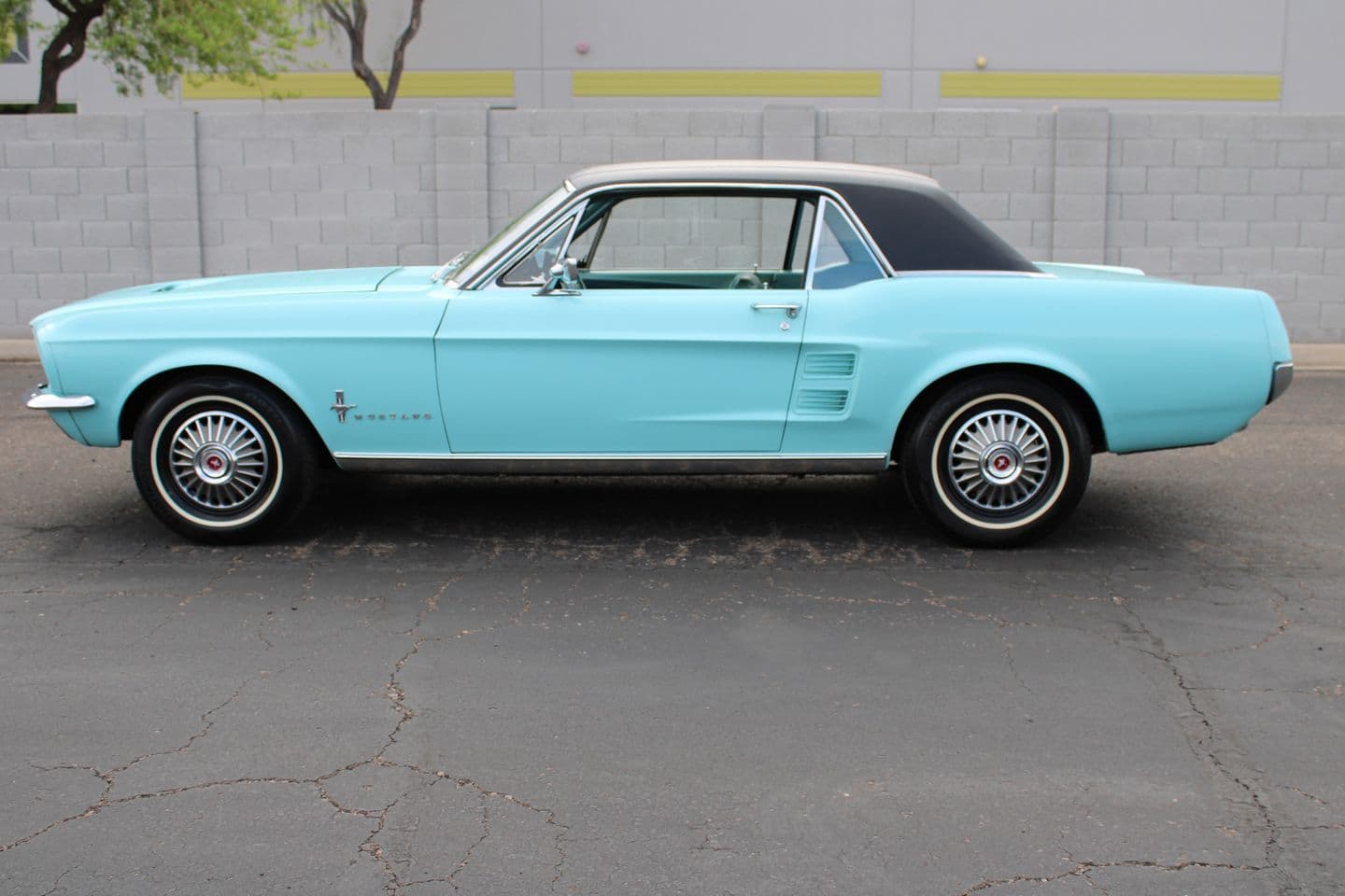 1967 Ford Mustang Coupe thumbnail 3
