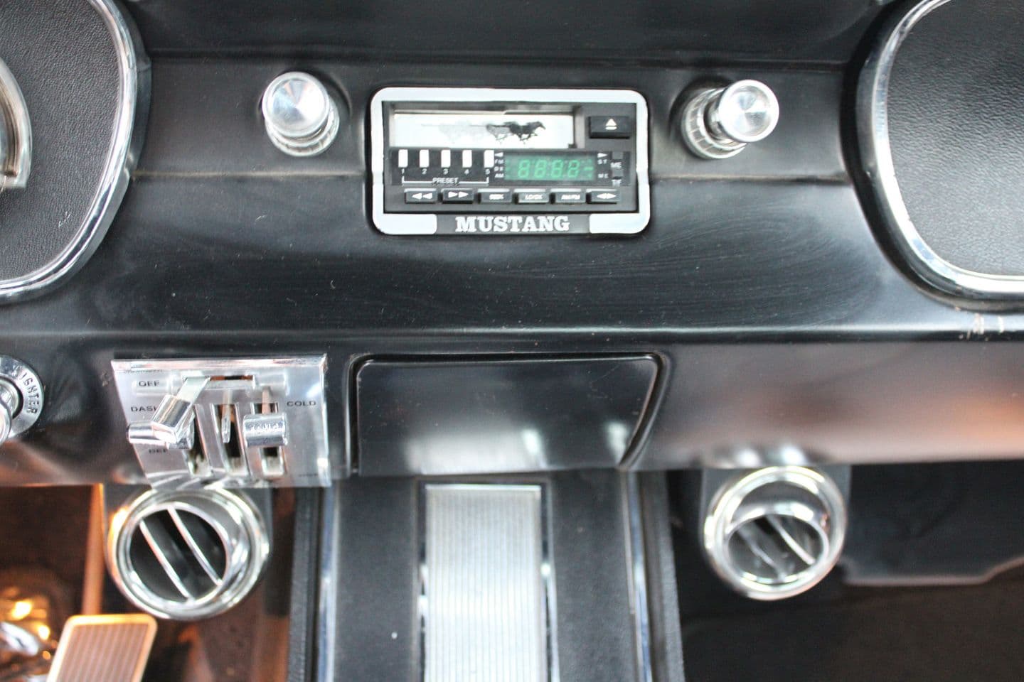 1965 Ford Mustang Fastback thumbnail 17