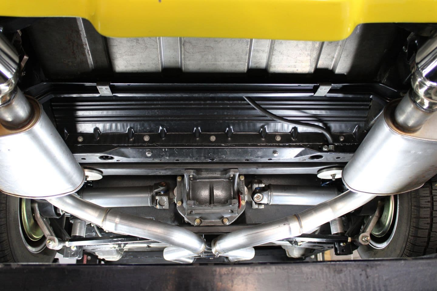 1975 Chevrolet Corvette thumbnail 6