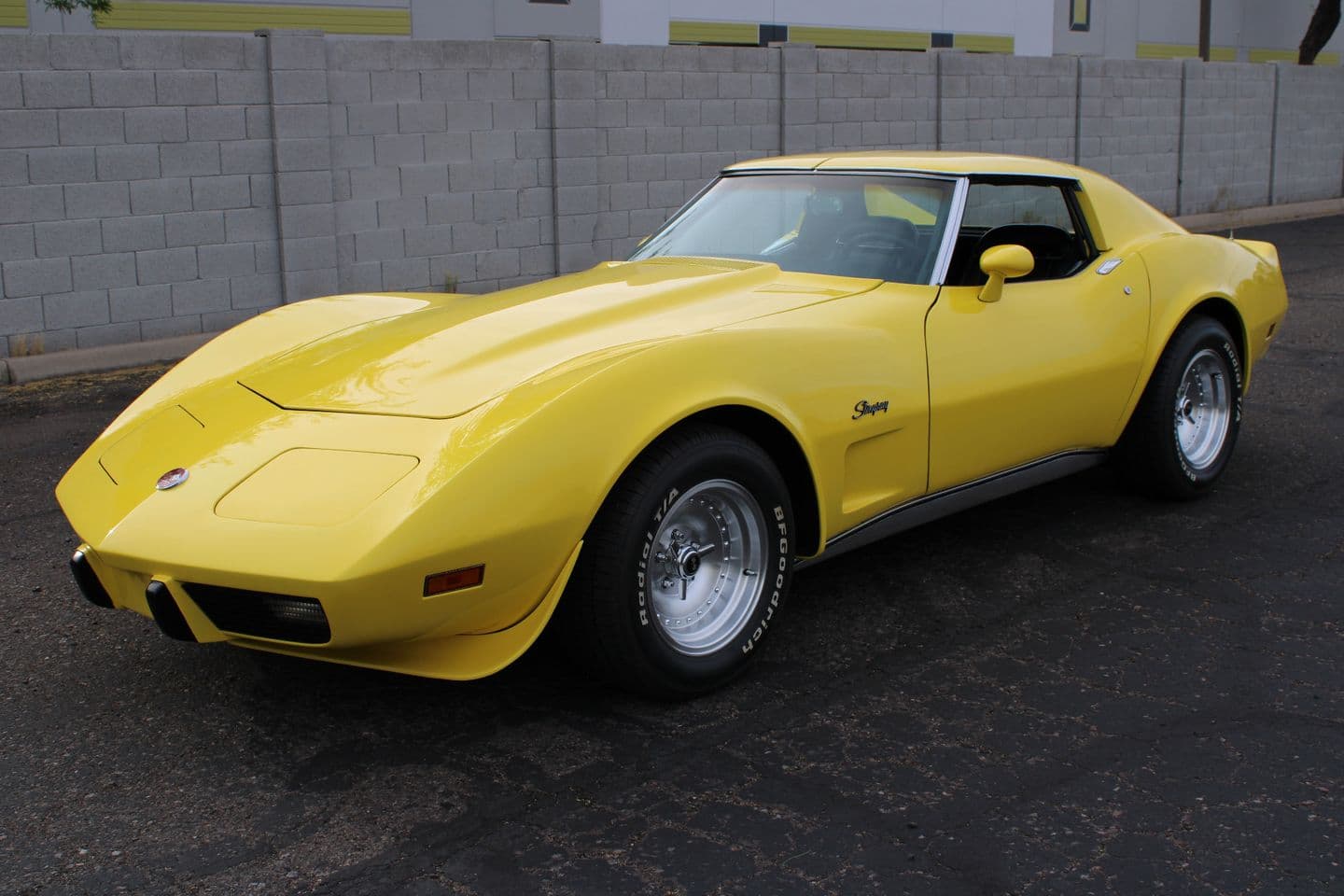 1975 Chevrolet Corvette thumbnail 4