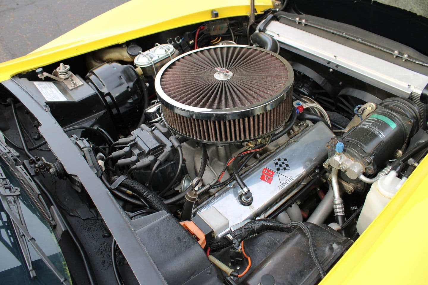 1975 Chevrolet Corvette thumbnail 25