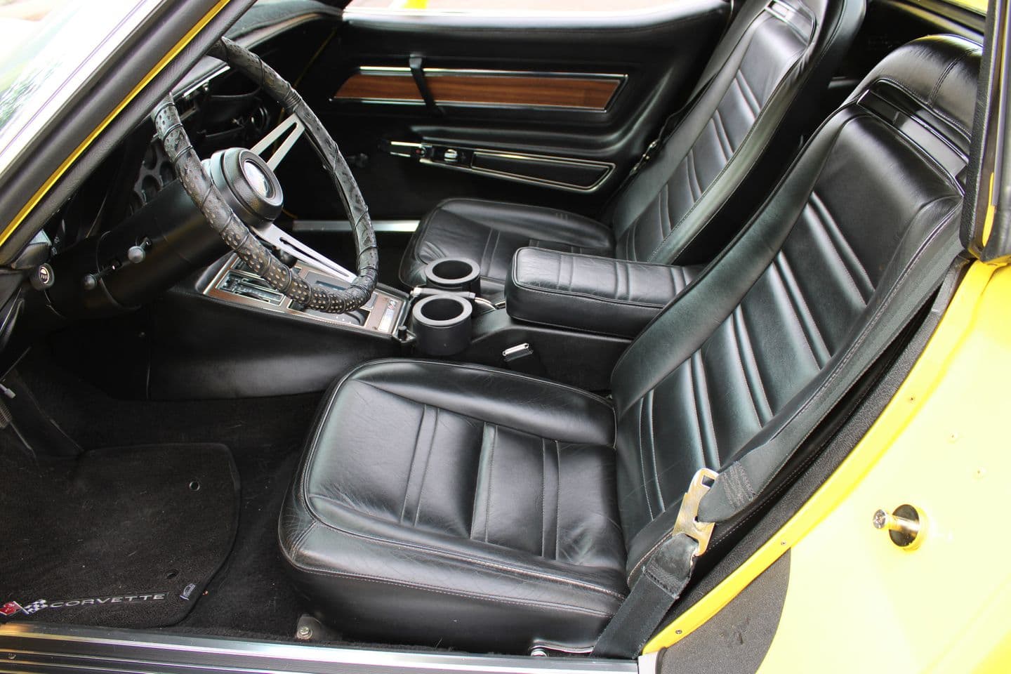 1975 Chevrolet Corvette thumbnail 8