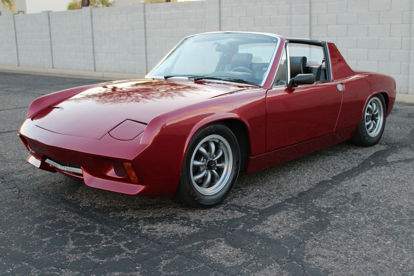1975 Porsche 944 thumbnail 7