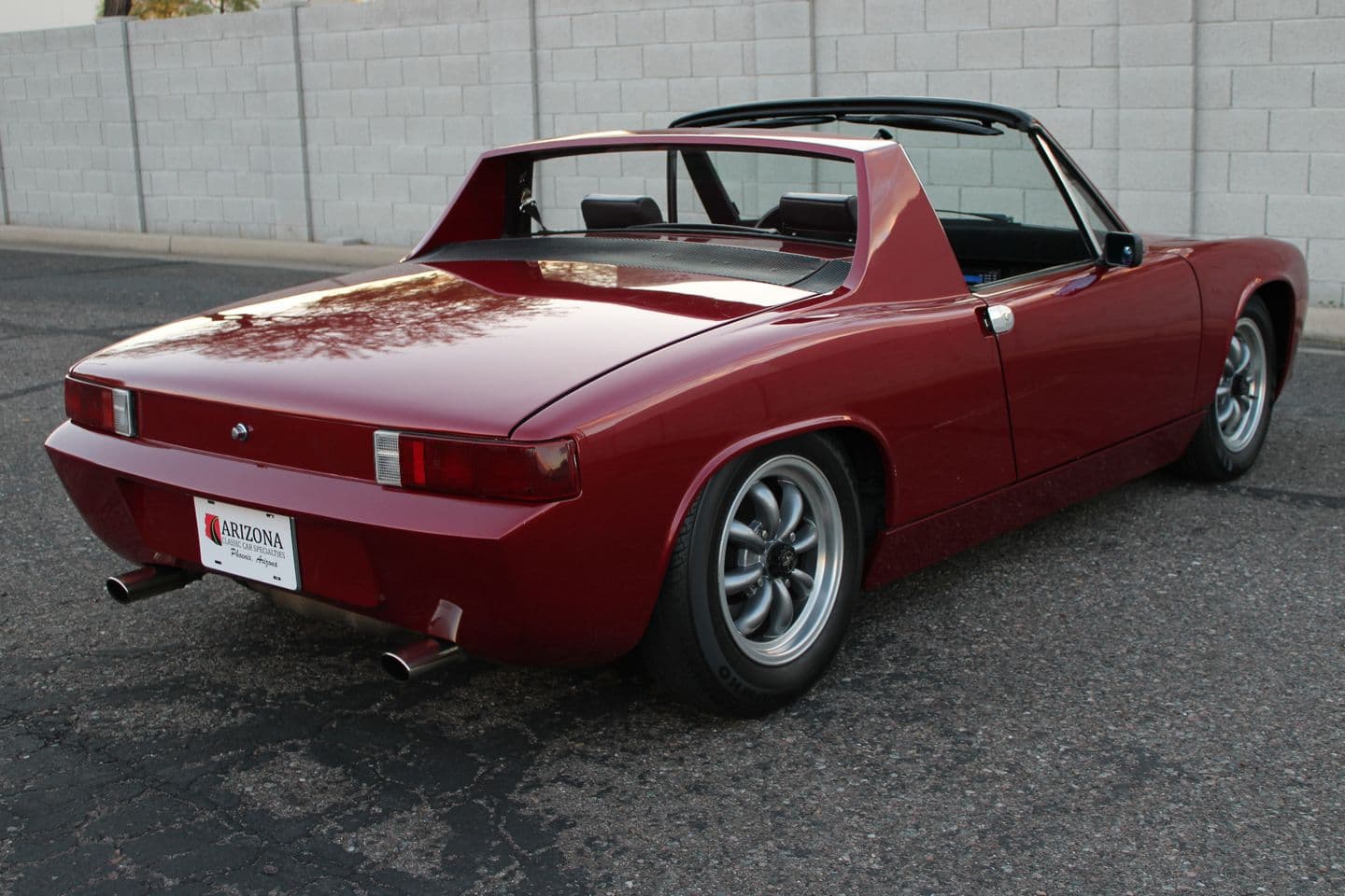 1975 Porsche 944 thumbnail 10