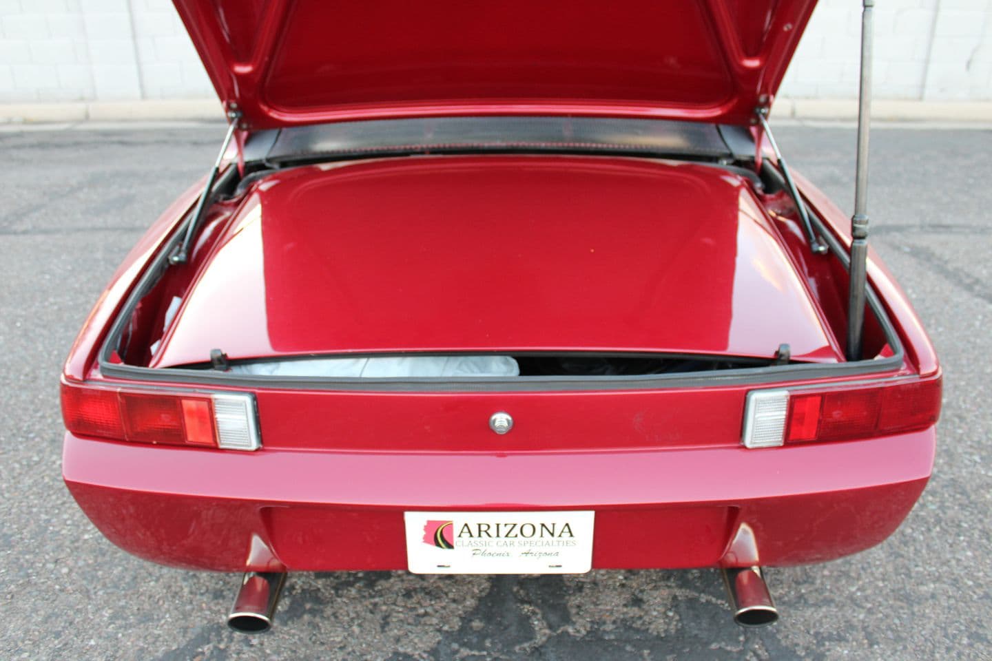 1975 Porsche 944 thumbnail 11
