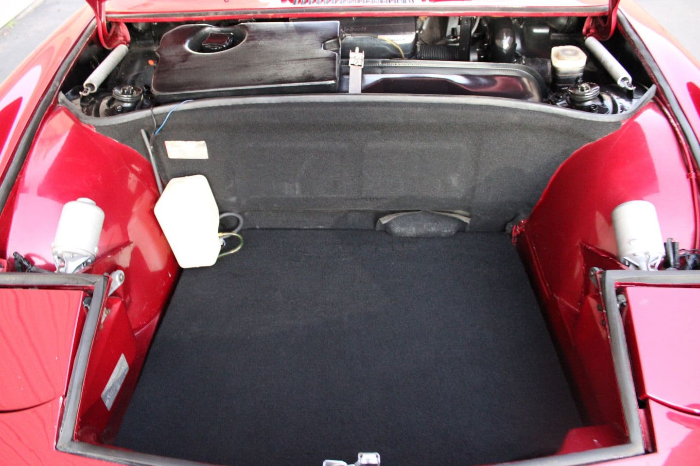 1975 Porsche 944 thumbnail 23