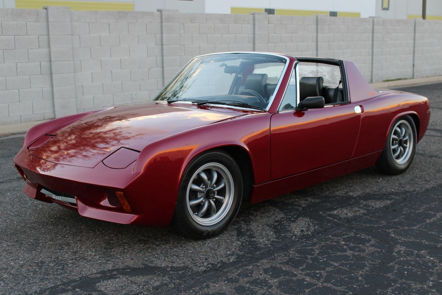 1975 Porsche 944 thumbnail 5