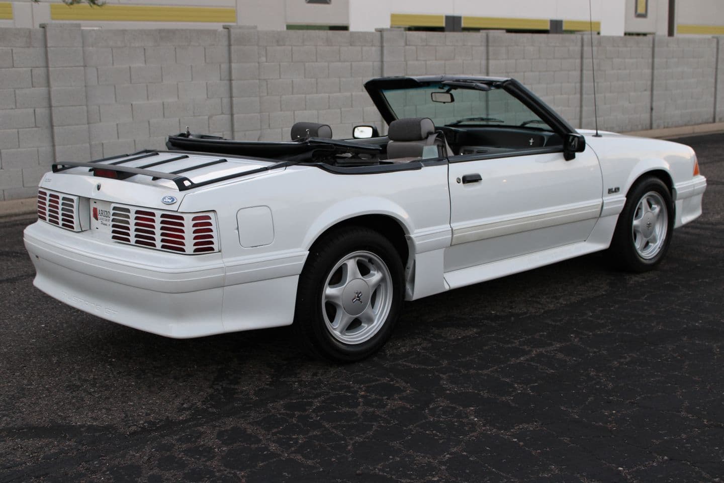 1991 Ford Mustang GT thumbnail 9
