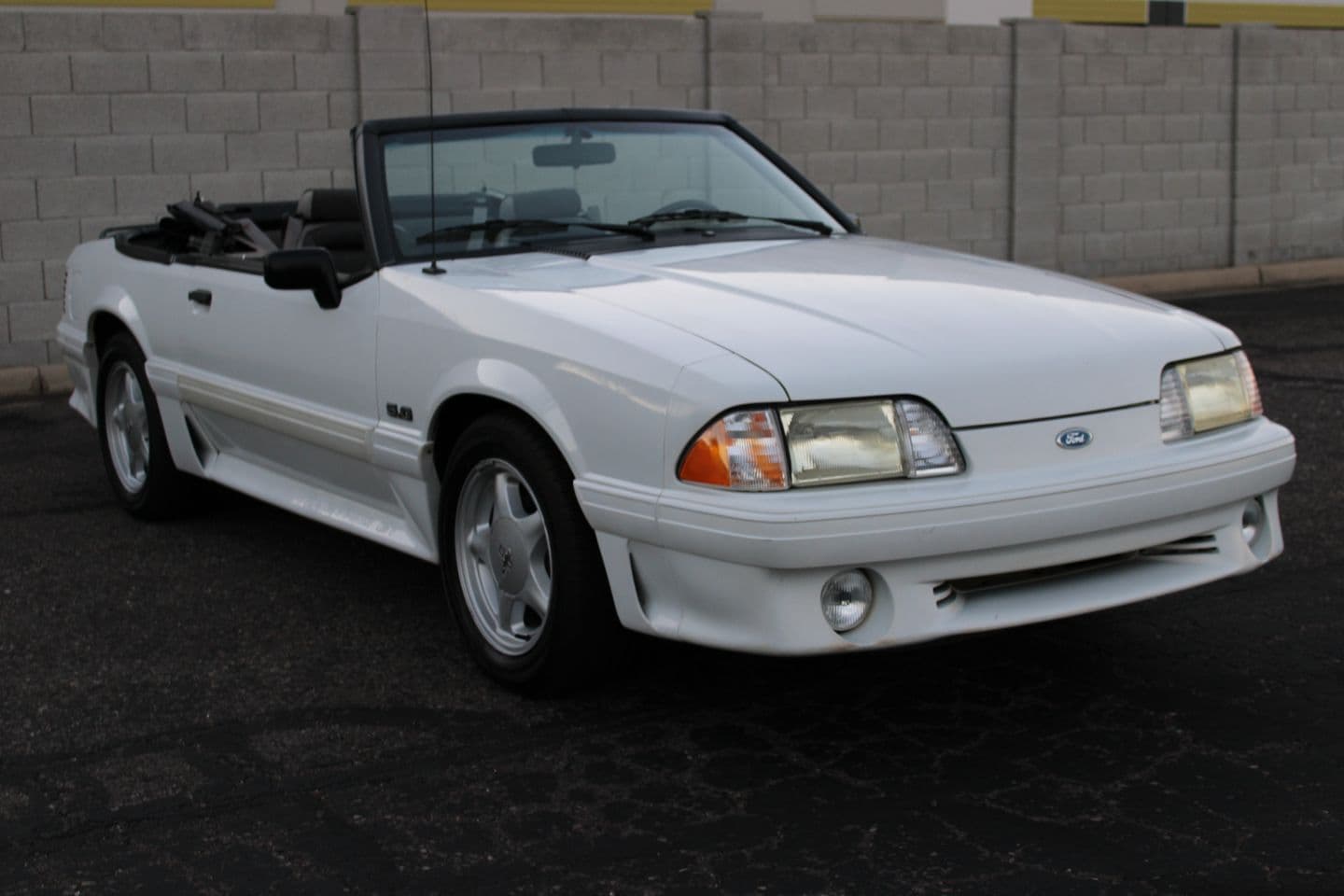 1991 Ford Mustang GT thumbnail 11