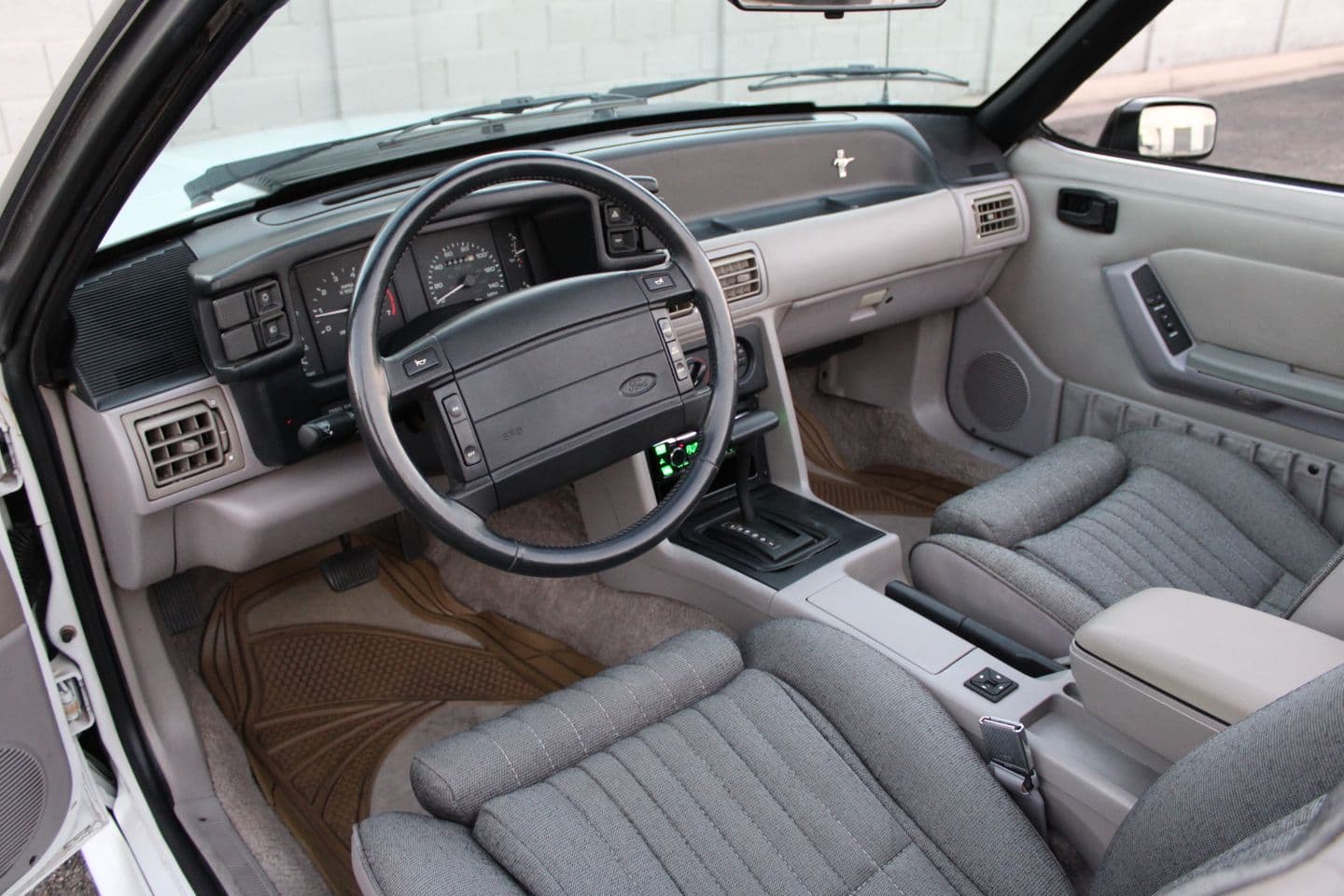 1991 Ford Mustang GT thumbnail 22