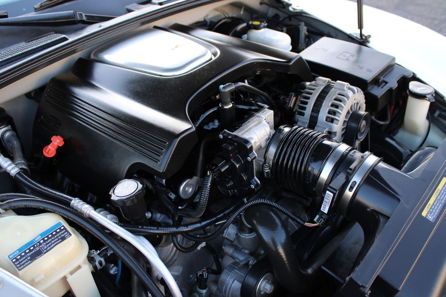 2004 Chevrolet SSR LS thumbnail 18