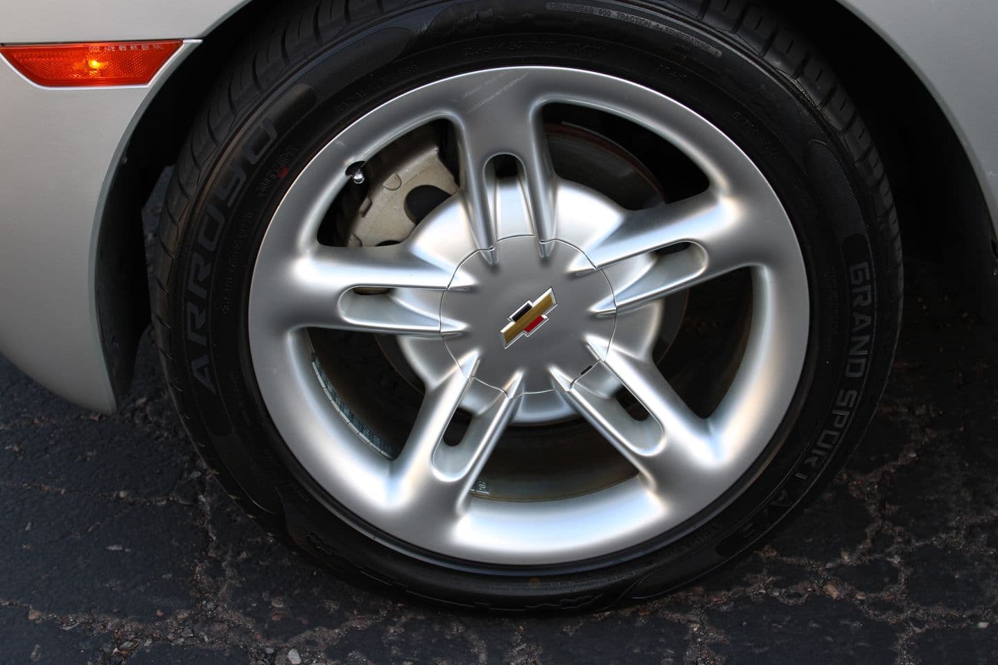 2004 Chevrolet SSR LS thumbnail 26