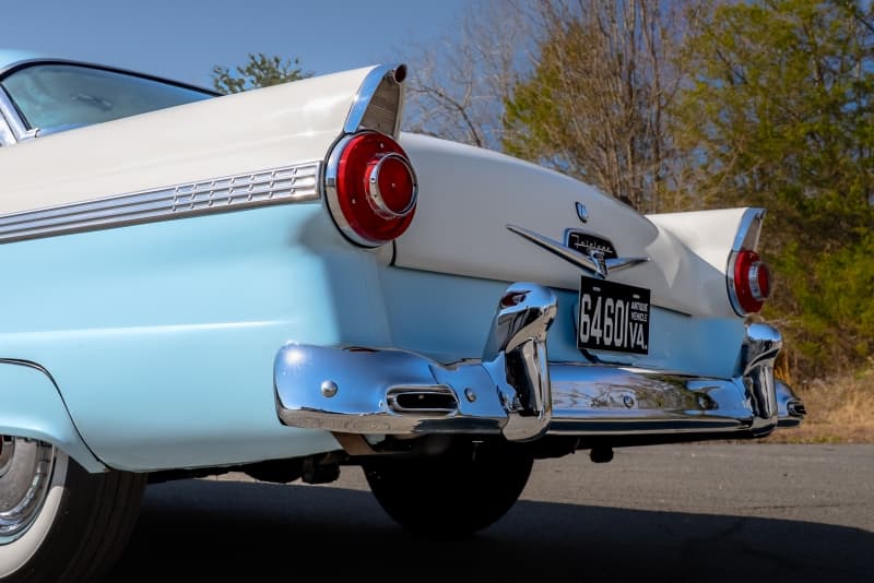 1956 Ford Fairlane Victoria thumbnail 6