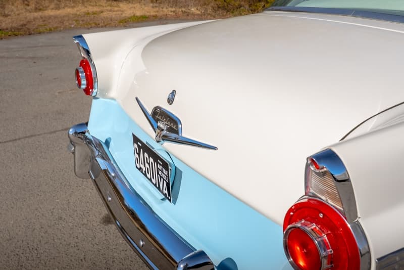 1956 Ford Fairlane Victoria thumbnail 13