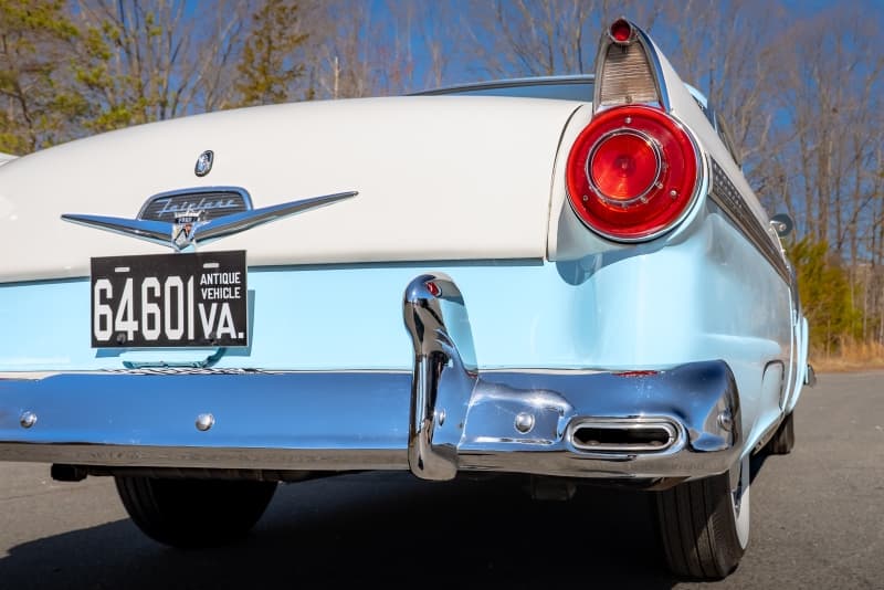 1956 Ford Fairlane Victoria thumbnail 11