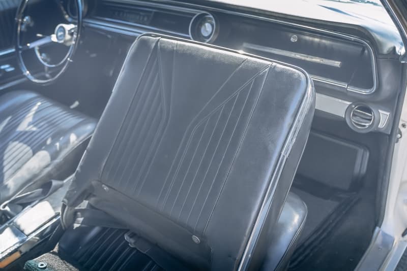1965 Chevrolet Impala SS thumbnail 28