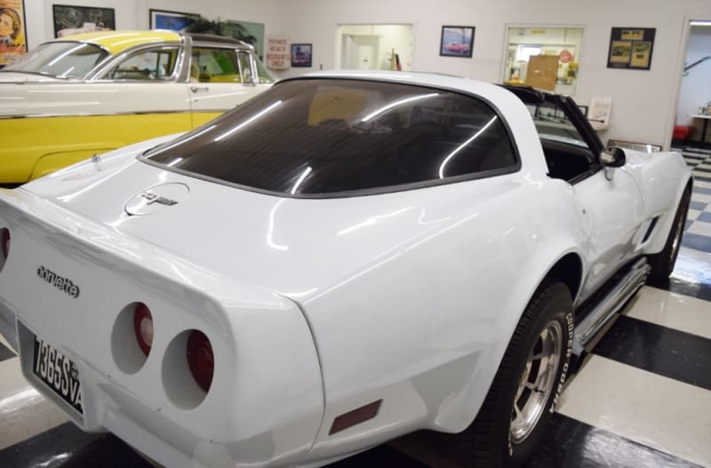 1980 Chevrolet Corvette T-top thumbnail 10