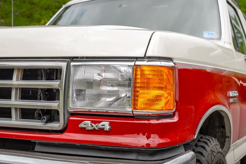 1988 Ford Bronco XLT thumbnail 4