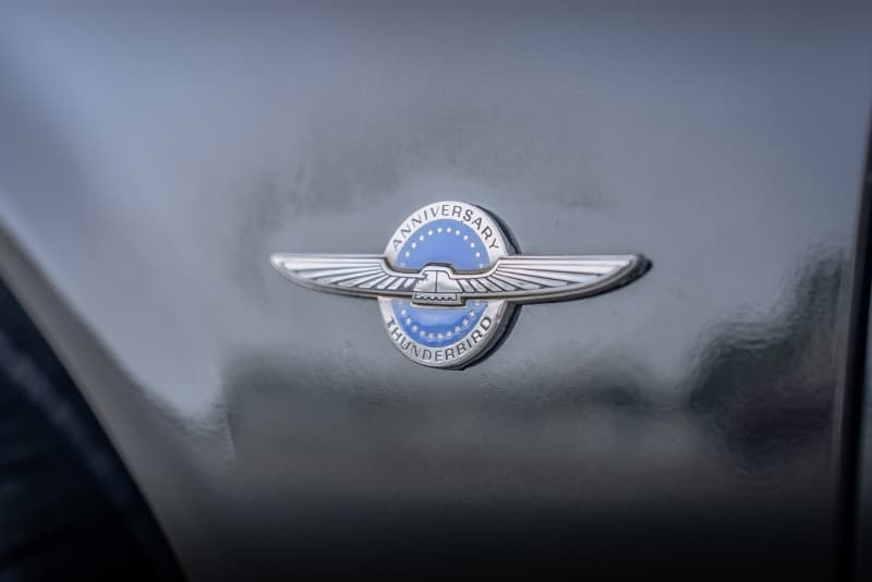1990 Ford Thunderbird SC thumbnail 8