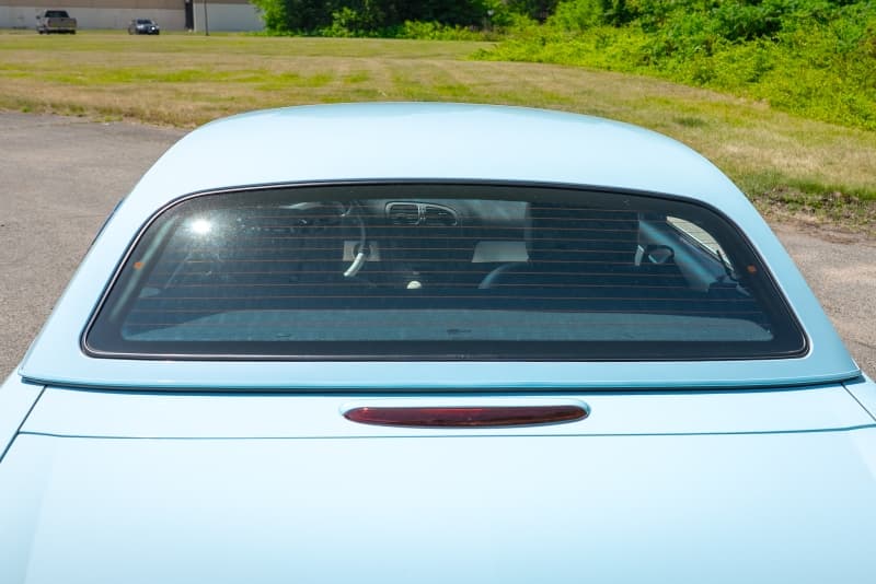 2003 Ford Thunderbird thumbnail 18
