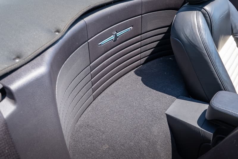 2003 Ford Thunderbird thumbnail 24