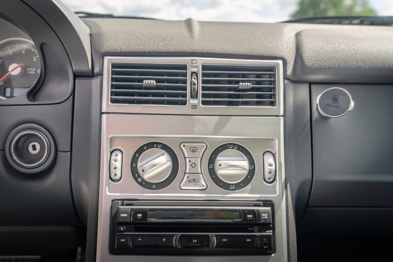 2008 Chrysler Crossfire thumbnail 24