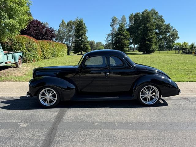 1940 Ford Coupe — photo 1