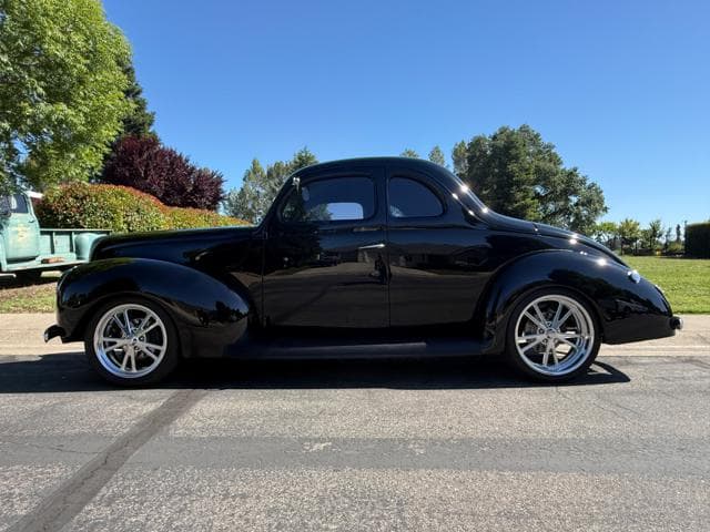1940 Ford Coupe thumbnail 6