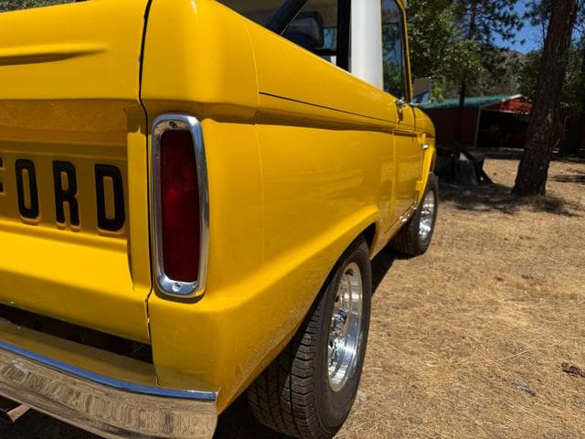 1966 Ford Bronco thumbnail 25