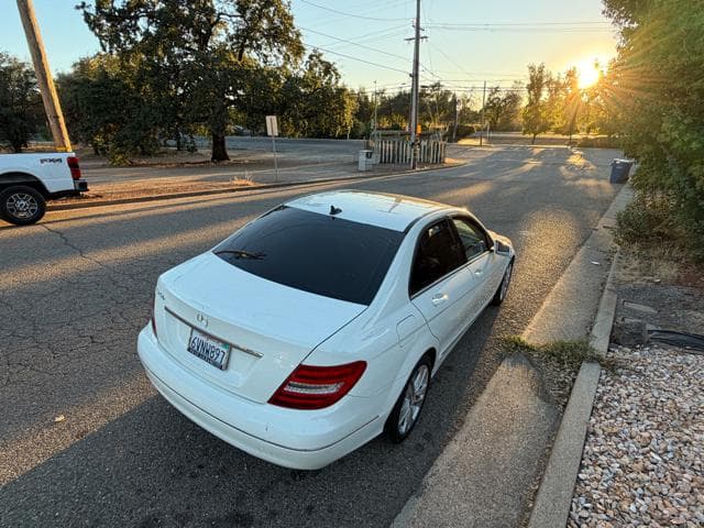2012 Mercedes C250 thumbnail 6