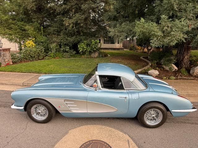 1958 Chevrolet Corvette thumbnail 7