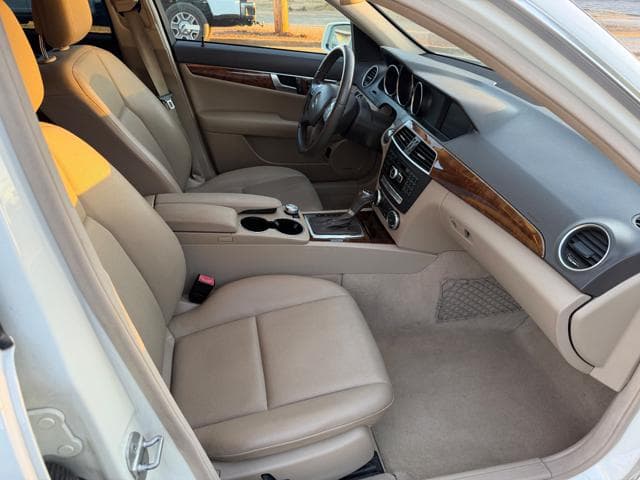 2012 Mercedes C250 thumbnail 20